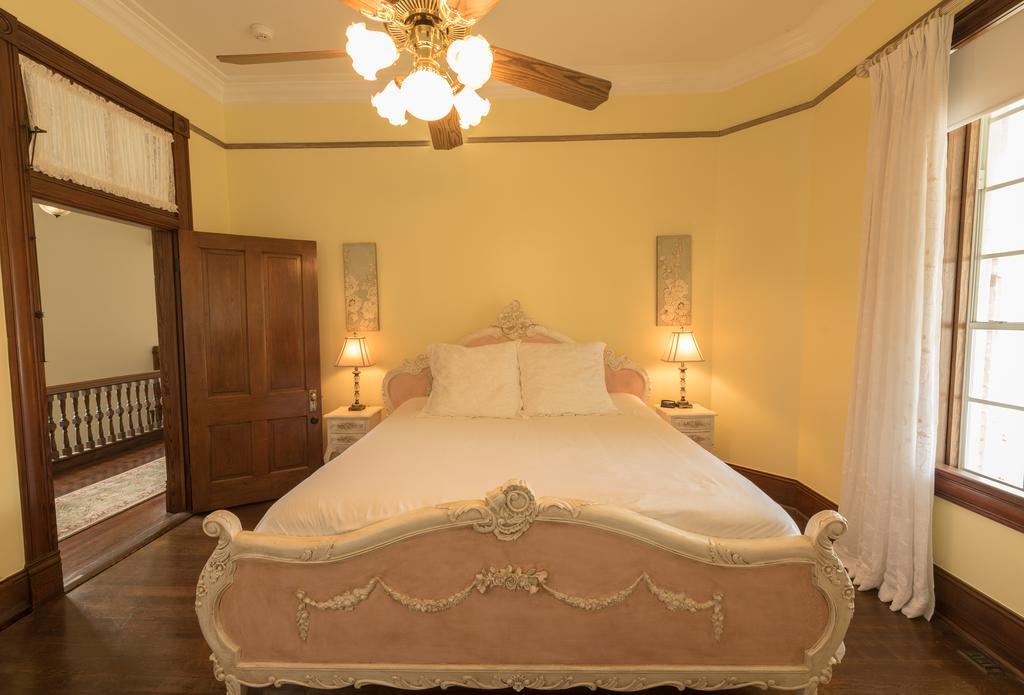 Mosheim Mansion Bed & Breakfast Сегиин Екстериор снимка