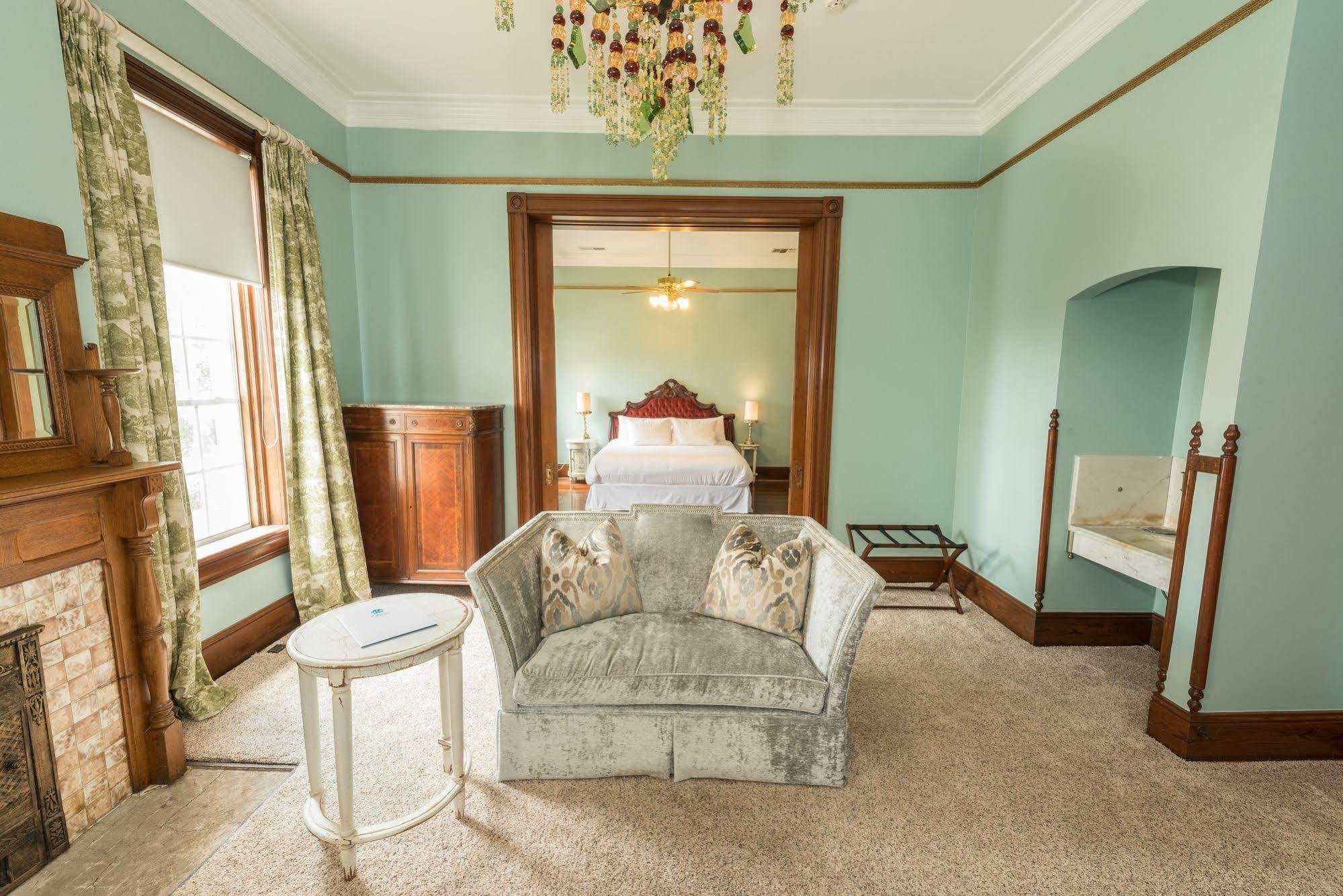 Mosheim Mansion Bed & Breakfast Сегиин Екстериор снимка