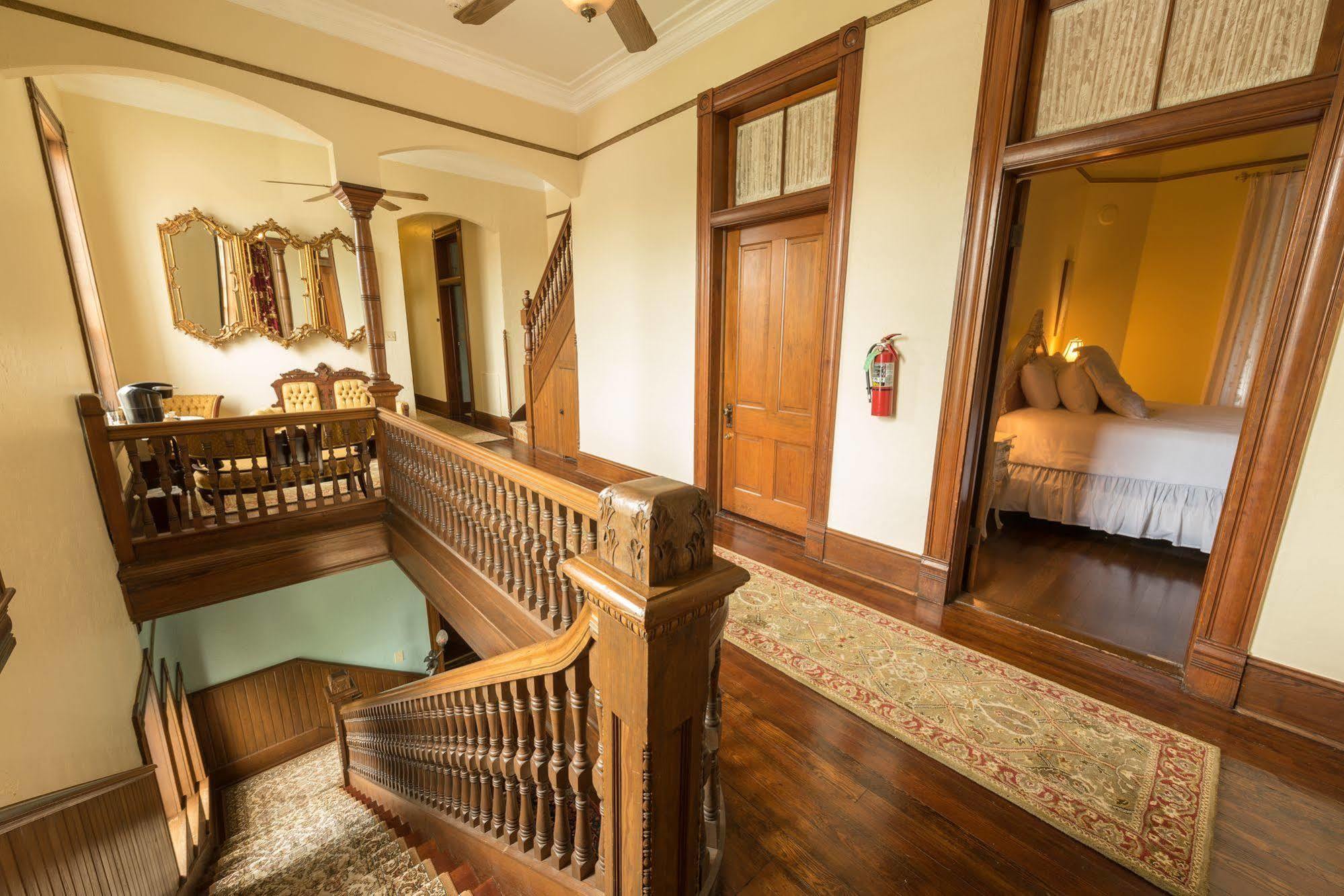 Mosheim Mansion Bed & Breakfast Сегиин Екстериор снимка